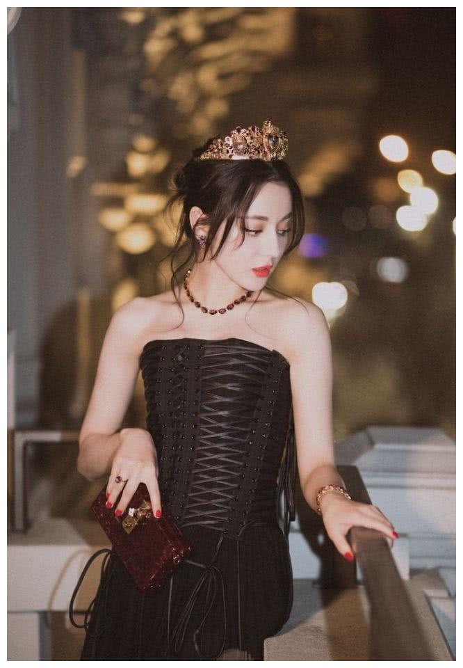 最美维吾尔族女演员,迪丽热巴美貌吸引韩国粉丝