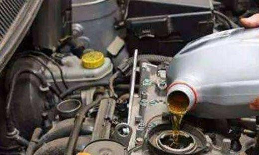 5000公里换次机油准没错专家信以为真的话，你就等发动机报废