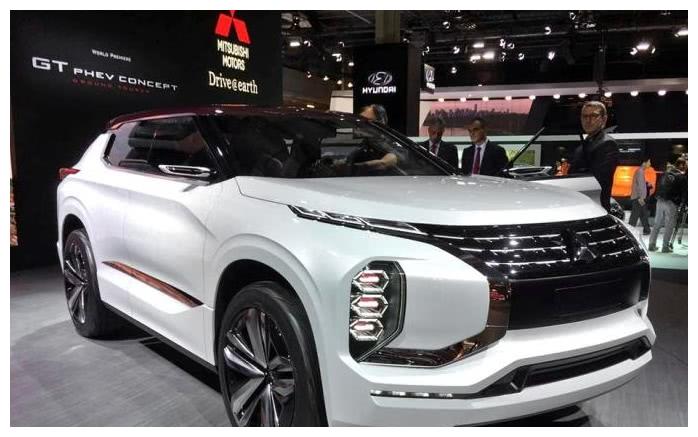 王牌SUV,比路虎霸气,油耗4L,续航1200公里,仅16万
