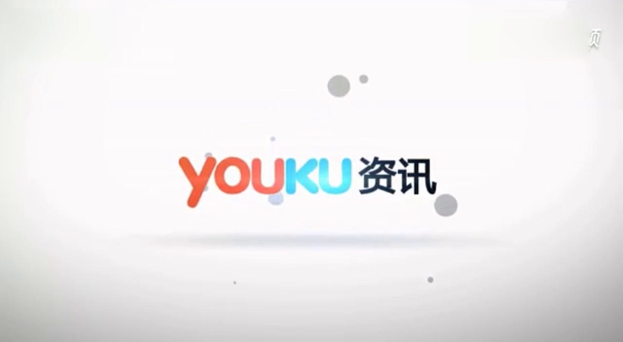 又见路怒症 大卡车顶撞小汽车疯狂行驶!