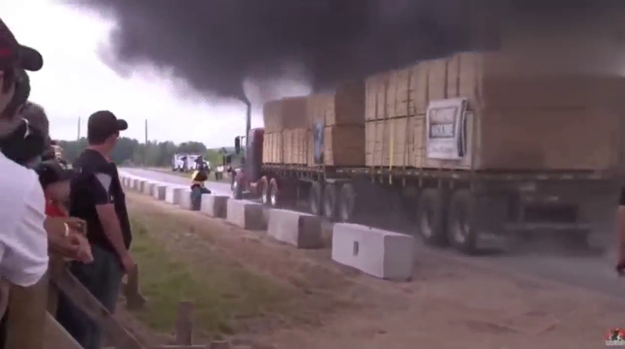 国外卡车头比赛，8