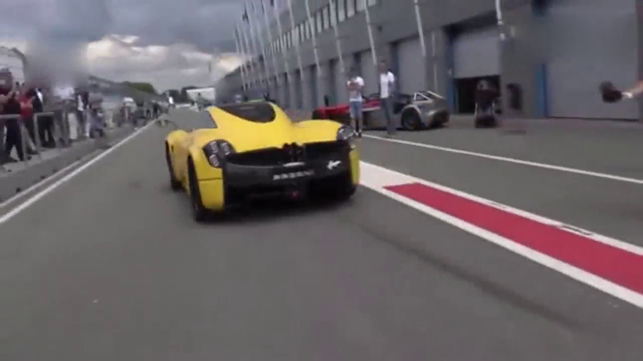 5000万美元的超级跑车聚集荷兰！村里娃一饱眼福！