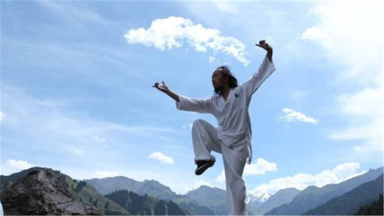 一代太极宗师杨澄浦与他人决斗,身接三掌而亡,为何会如此不堪?