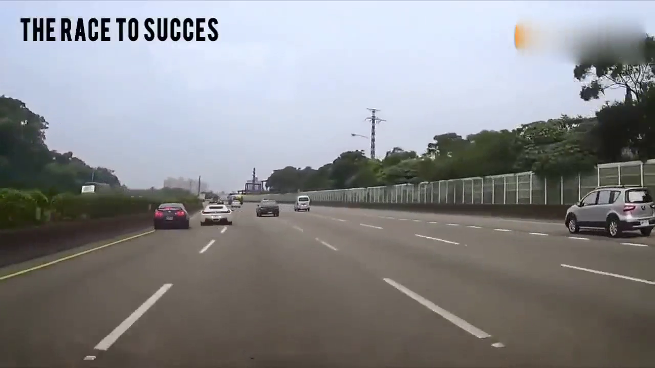 让这些人开跑车，真的分分钟心疼死