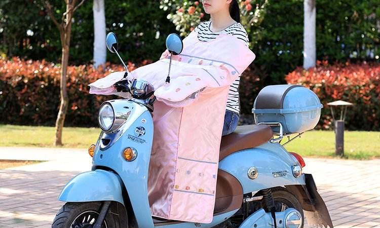 电动车安装“挡风被”也被罚？交警抓到当场撕掉，冬天还让出门？