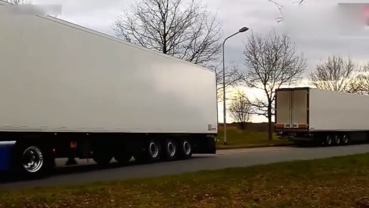 据说这些卡车司机年薪能拿20万，这技术你觉得可以吗？