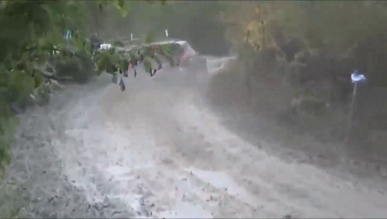 世界赛车拉力赛，前驱车也能玩漂移，跑车进不了这个赛道！