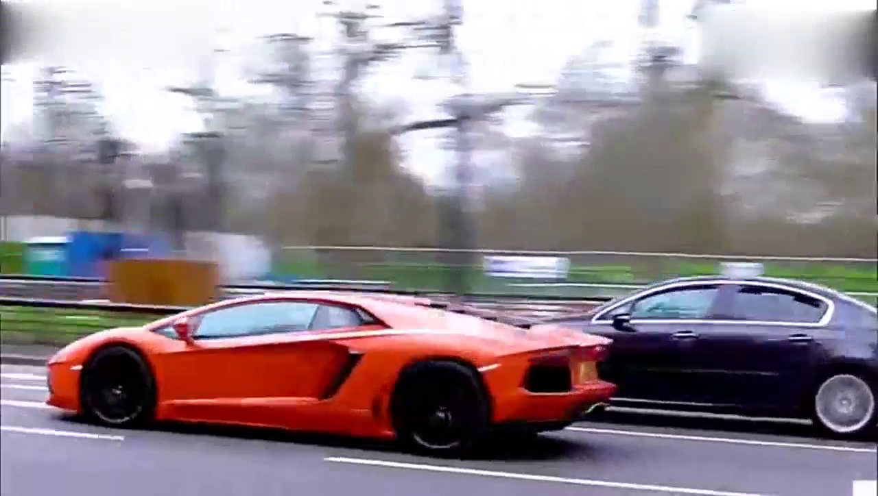 伦敦街头的超级跑车！没办法老外就是趁钱啊