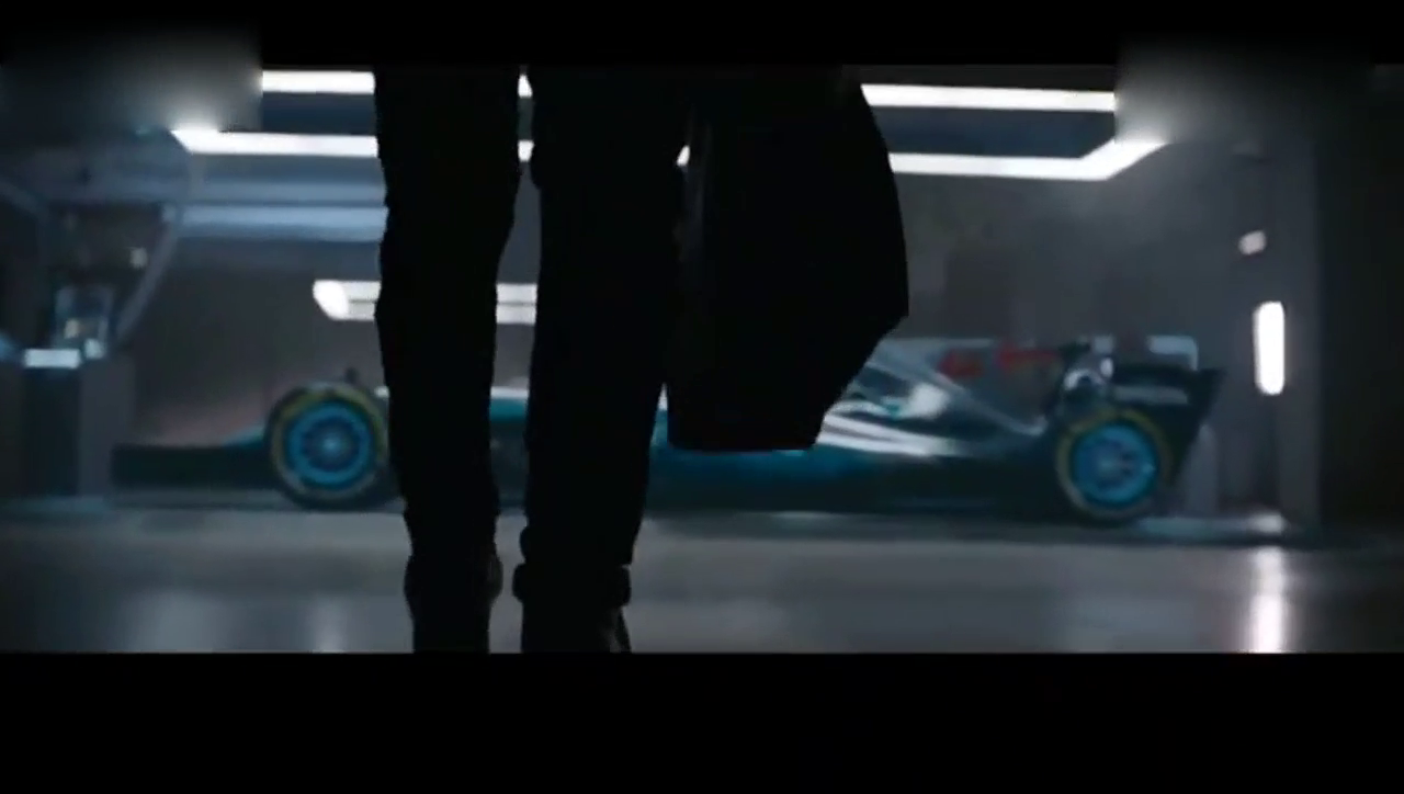 可上路的超级跑车—梅赛德斯AMGOne正式亮相！