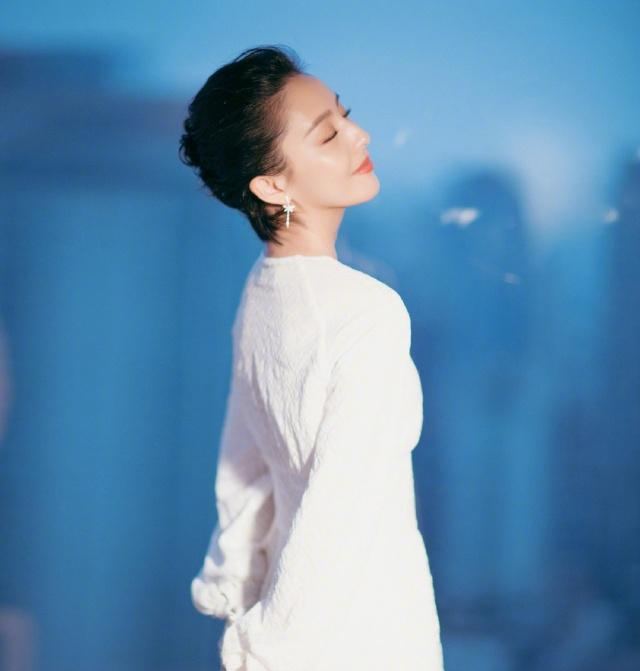 佟丽娅内衣图片大全_美女内衣图片大全