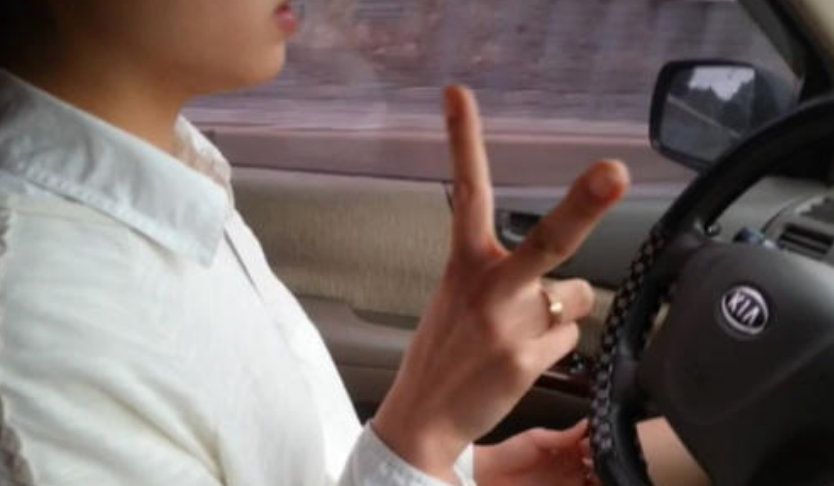 汽车最怕这4种坏习惯，坚持这么做铁打的车也得报废，趁早改掉