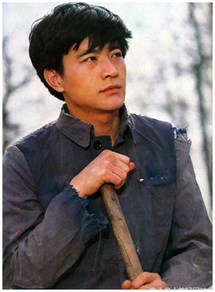 1983年,主演吴天明执导,根据路遥同名小说改编的电影《人生》,影片获