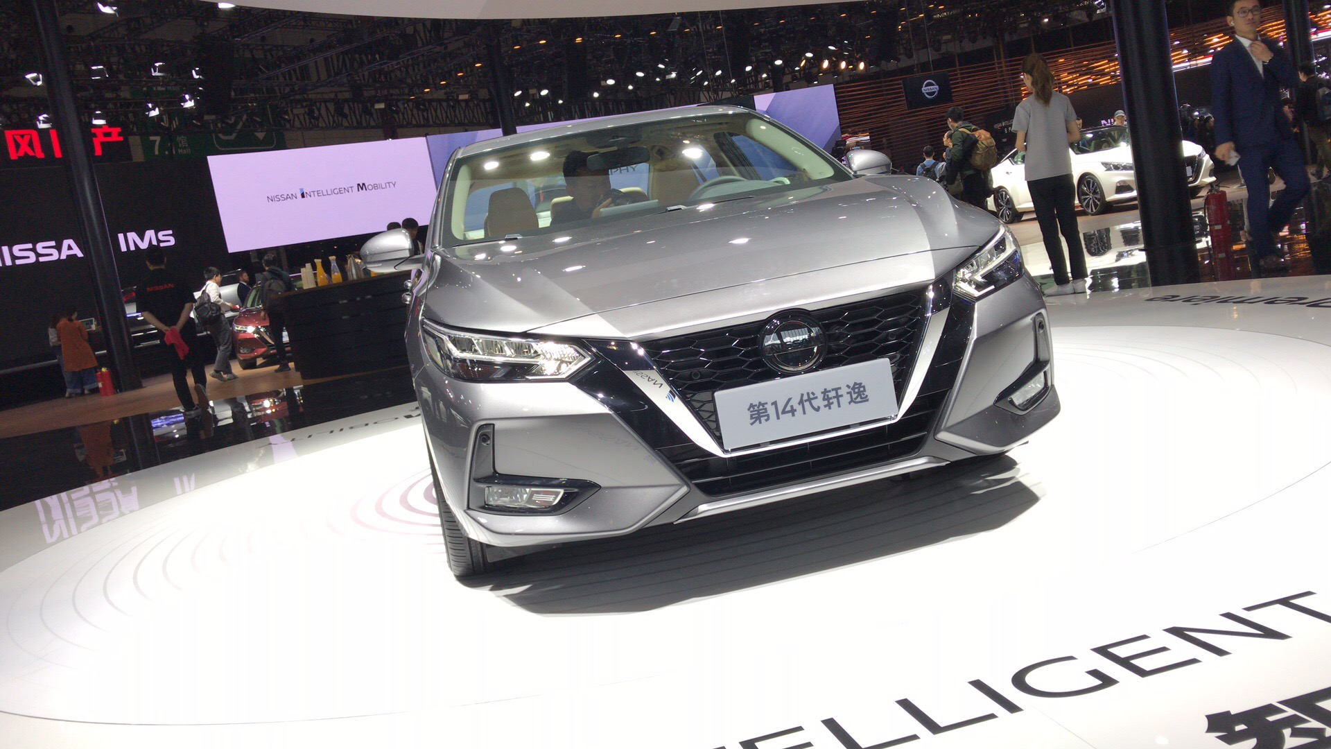 轩逸本已是神车，如今上海车展再次大幅度升级