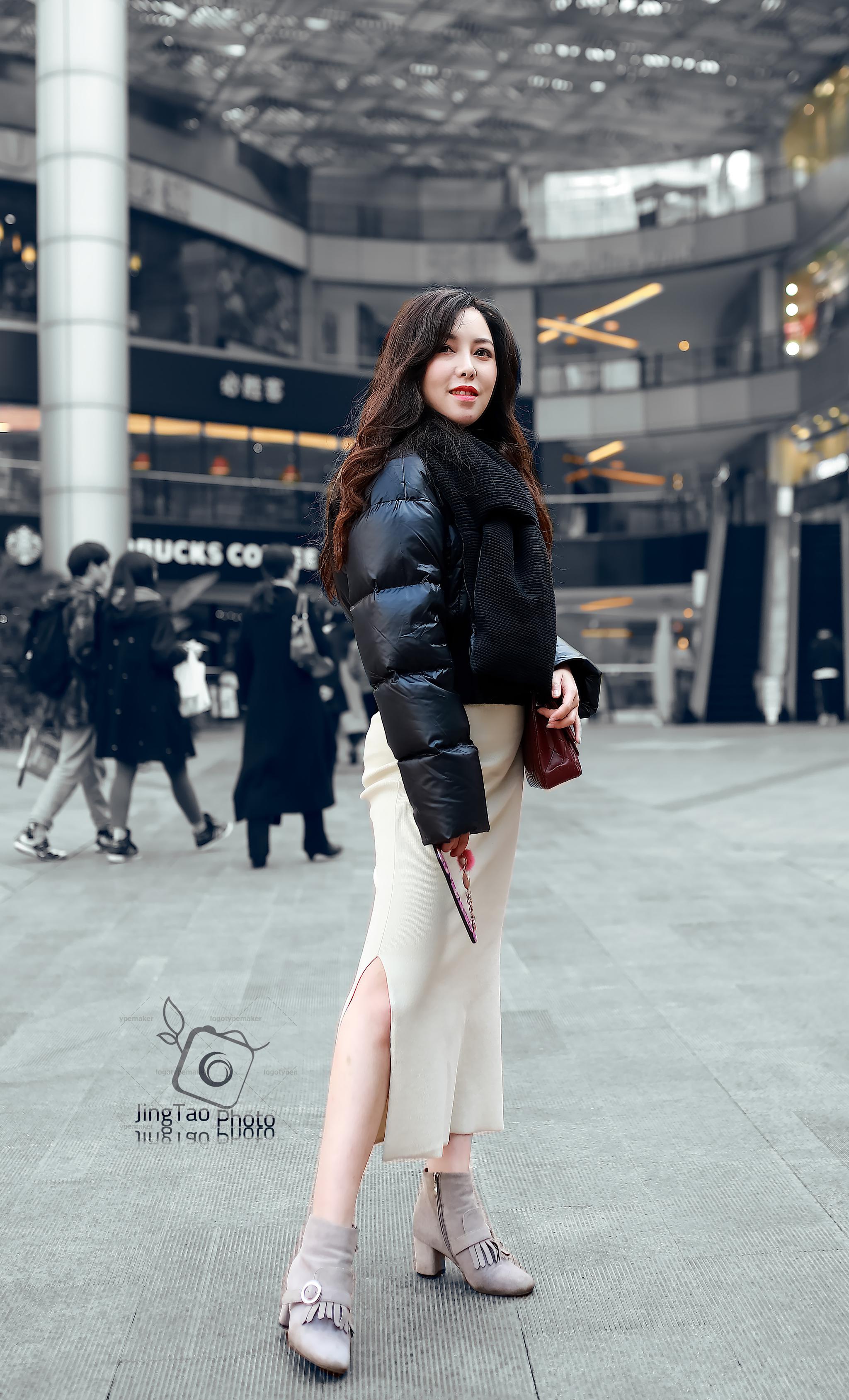 街霸的诞生——重庆2019年12月街拍集锦:图二小姐姐演绎杂志封面