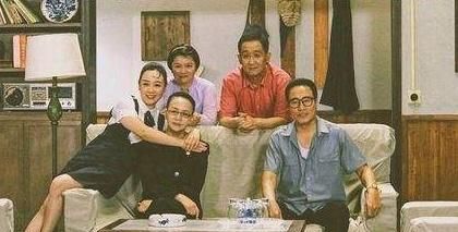 宋丹丹、巴图喜气洋洋，与前夫现任的哥哥35年友谊让人羡慕
