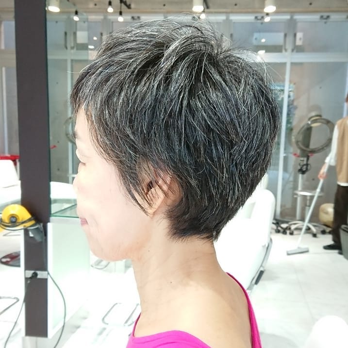 修饰脸型的露耳超短发，剪这样的短发，不打理也好看