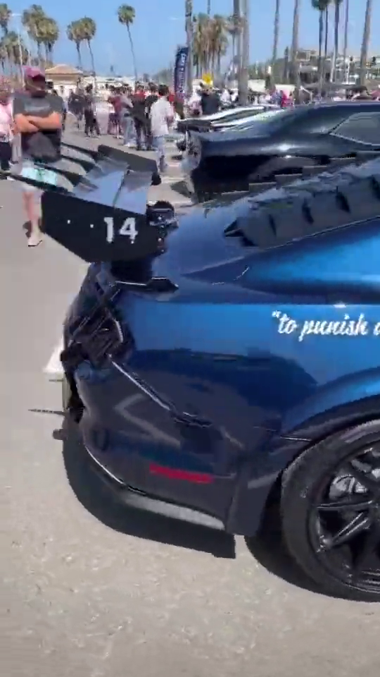 福特野马最霸气的改装，你还相信它是一台30万的跑车吗！