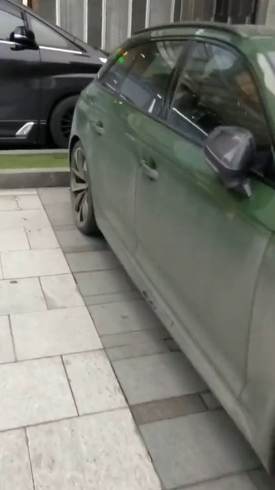 扮猪吃老虎的高性能旅行车，真是太帅气了！