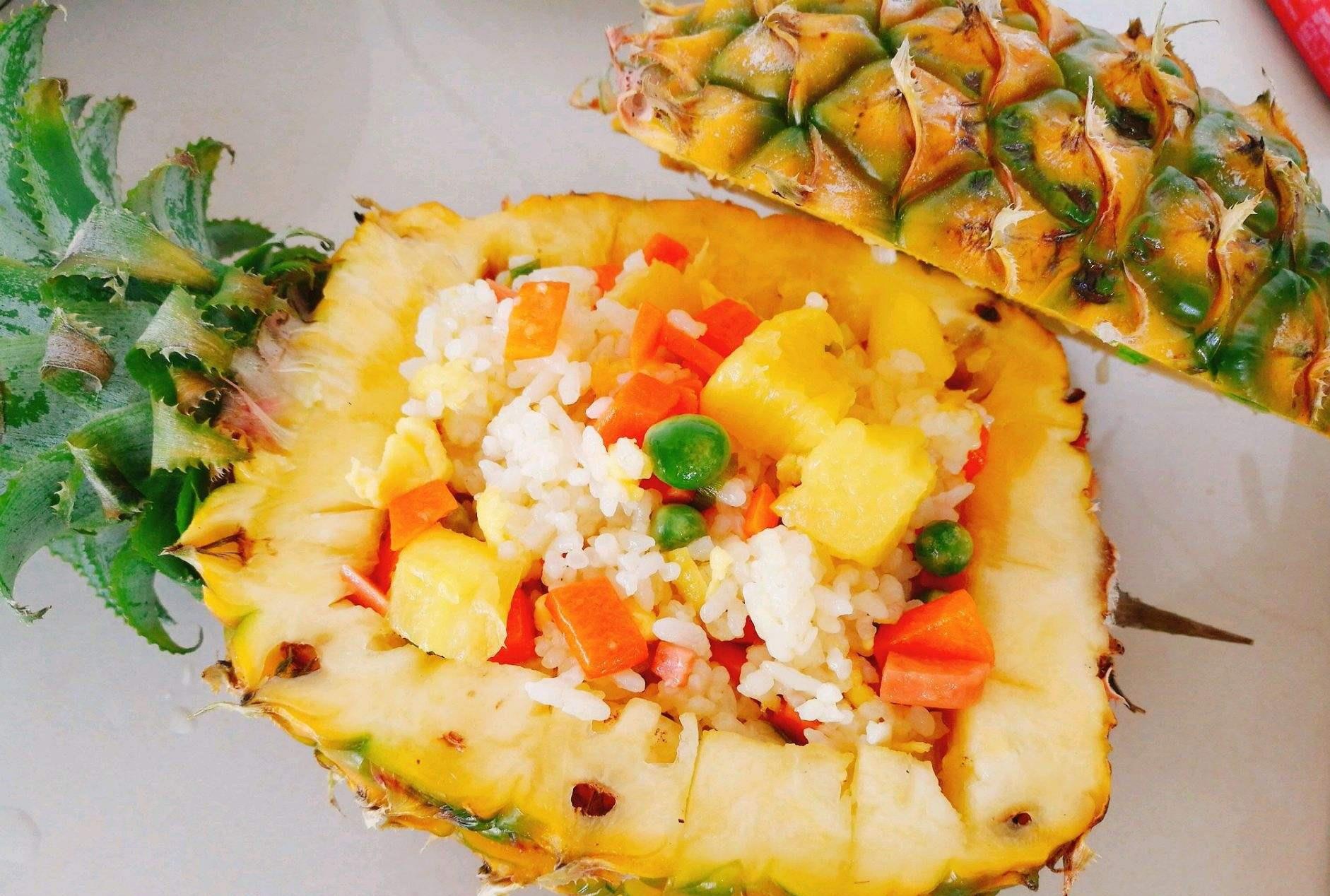 自制泰国菠萝饭，酸甜可口开胃又营养，大厨吃过都说好