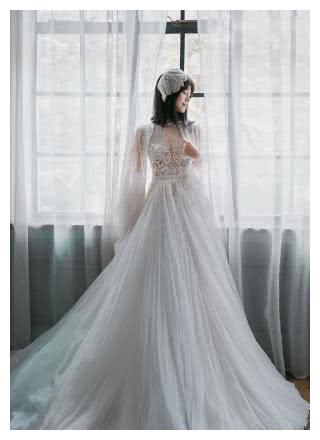 看一眼就想成为新娘的婚纱礼服，文咏珊两套礼服裙，美得让人窒息