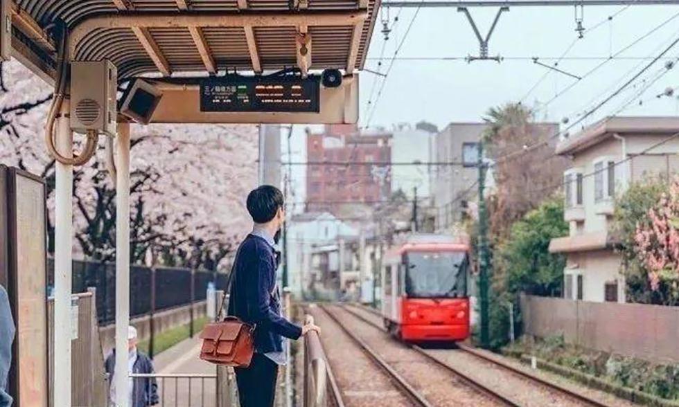 想要情怀吗？是不是很贵的那种？以下四款旅行车并不贵