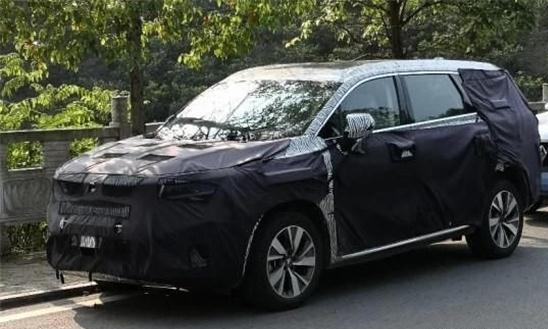 吉利全新中型SUV实车来了，外部采取一定伪装，网友：有实力！