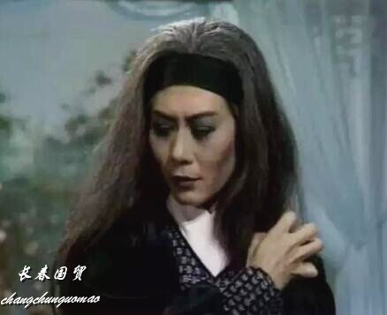 还记得83版《射雕》里的“梅超风”吗？如今72岁变成这样了！