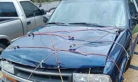 雨刮器刮不净就换？修车店专坑你这人傻钱多的，自己一块就能修好