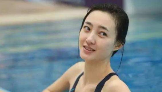 为何女性游泳员都是平胸傅园慧一句话道出真相