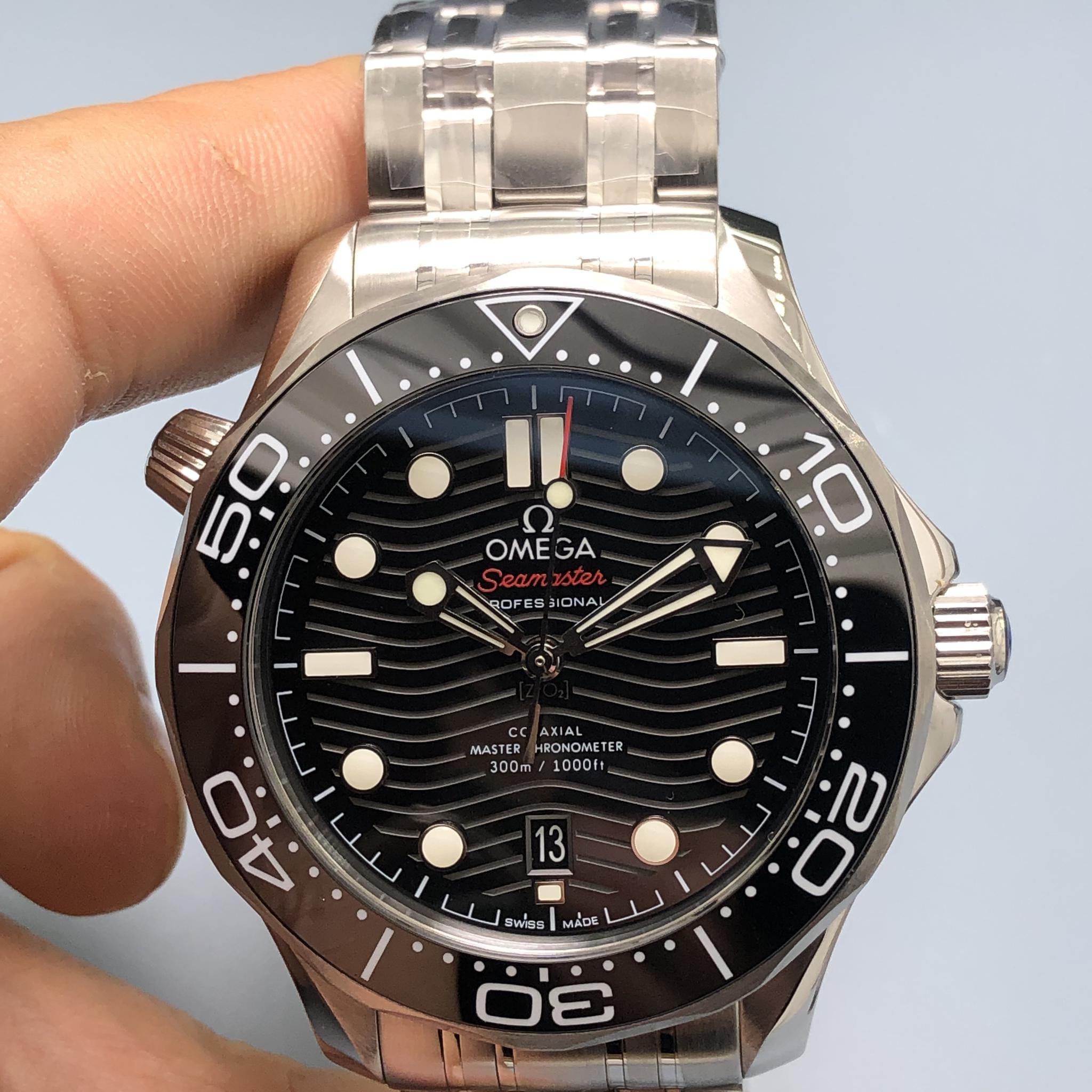 新款欧米茄海马300米,立体波浪纹面