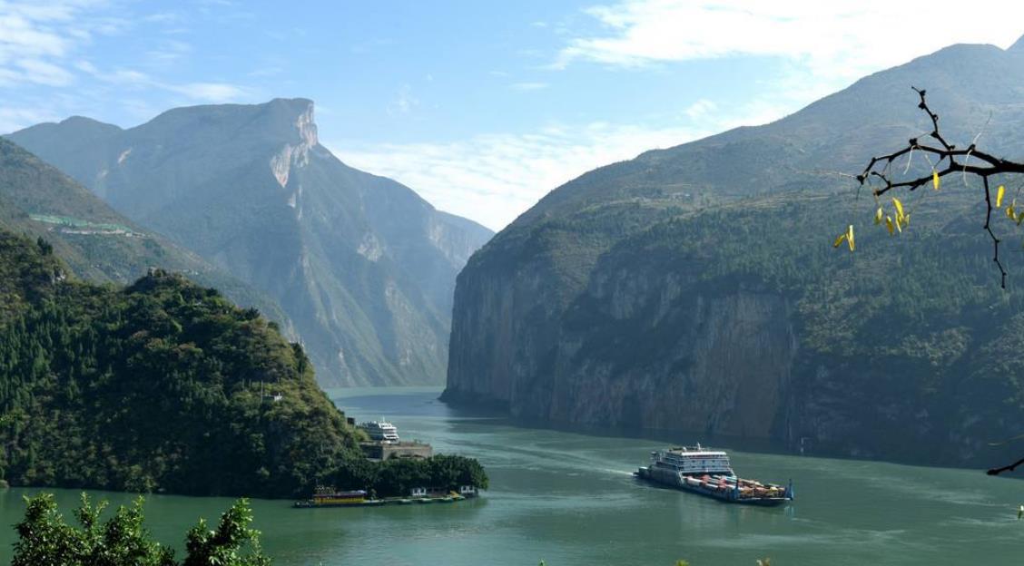 风景名胜，重庆悠久景点，瞿塘峡口菜籽洞