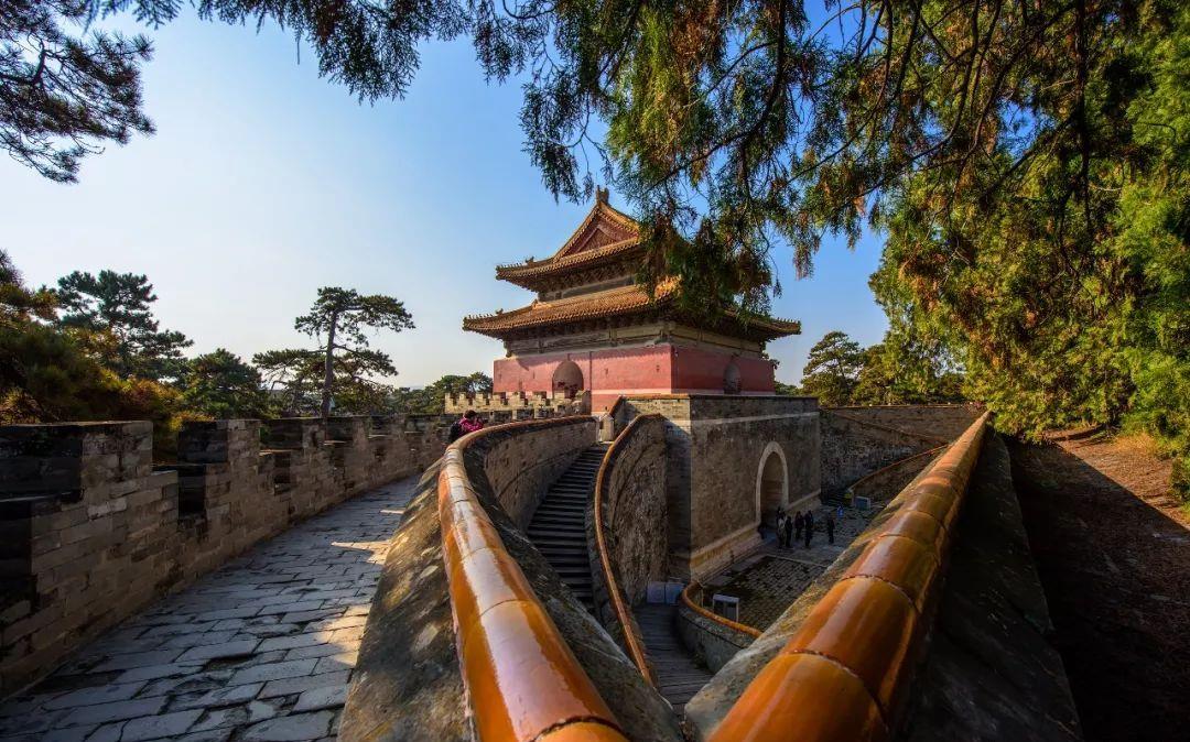 致敬“最美逆行者”!清西陵景区免费向全国医护人员开放