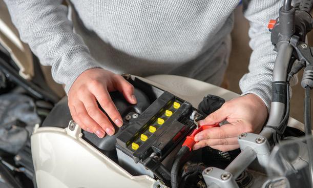 爱车电池寿命短？检查自己是否有这3个用车习惯！