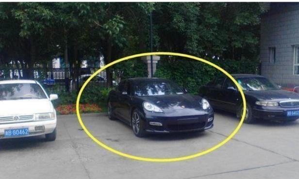 多数车主不知：车停在豪车旁，防刮防盗？记住这些，原来大有学问