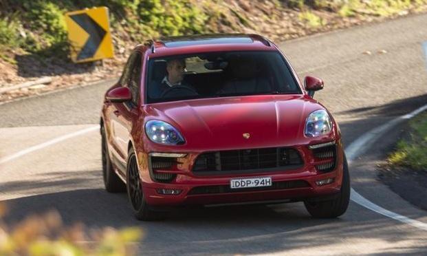 发动机积碳太多？老司机教你一招，轻松除积碳，别被4S店骗了！