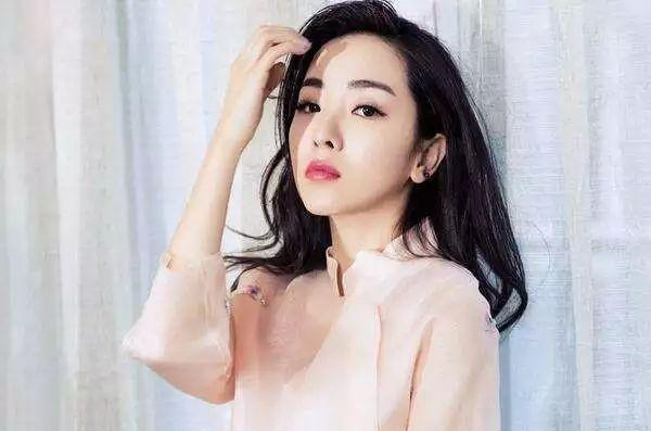 春晚主持人阵容曝光,大家都长大了,董卿也不主