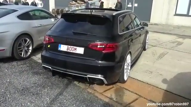 车尾造型饱满，这款跑车还挺好看