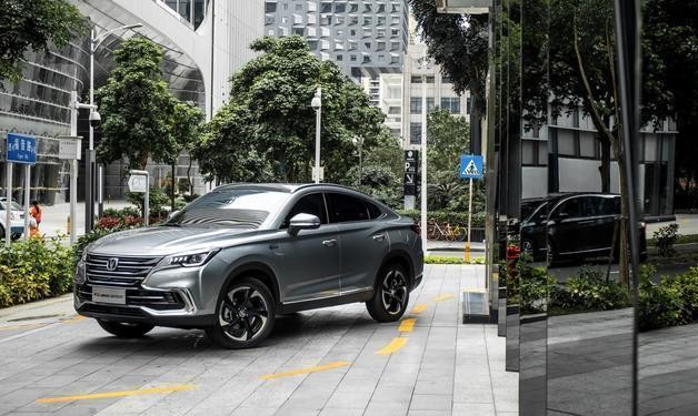 向老牌豪强致敬,长安CS85 COUPE究竟有什么"杀手锏"?