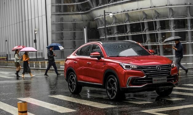 向老牌豪强致敬,长安CS85 COUPE究竟有什么"杀手锏"?