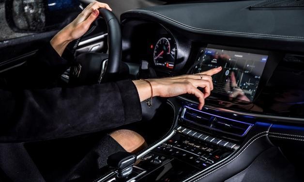 向老牌豪强致敬,长安CS85 COUPE究竟有什么"杀手锏"?