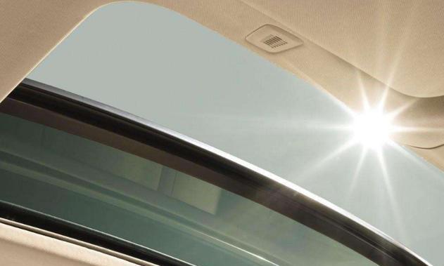 汽车天窗毛病多？简单几招至少让天窗多用5年，车主：为啥不早说