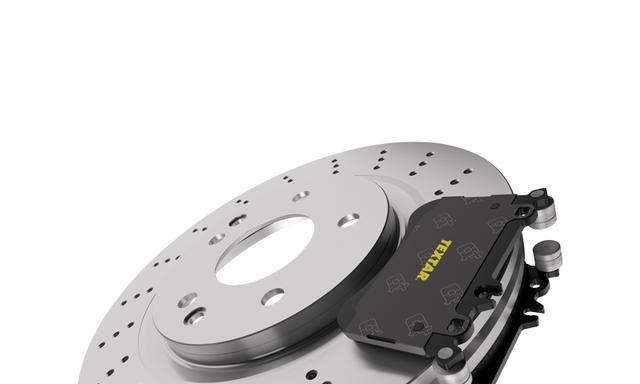 汽车脚垫已经没落了，对皮肤不好，来看看这个图，拍照给大伙着