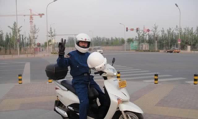 电动车费用曝光，看完车友接连吐槽：不如买台小汽车