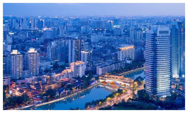 2020自贡比内江gdp_自贡在四川省21个地级市2020年GDP排名