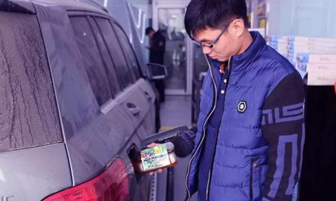 去4S店保养时一定要多留心眼，尤其是下面5个项目，专坑新手