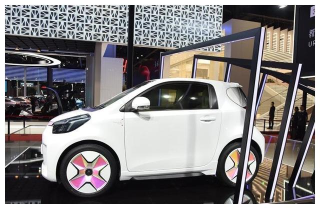 又一辆“老年代步车”,小巧可爱可不是优点,到底有什么意义?