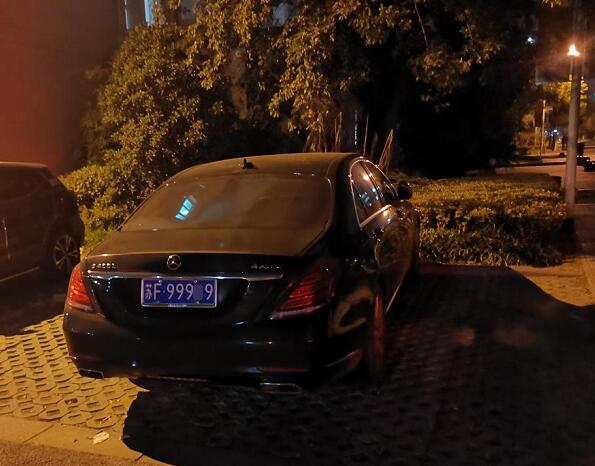 南通大学校园实拍好牌好车，车牌