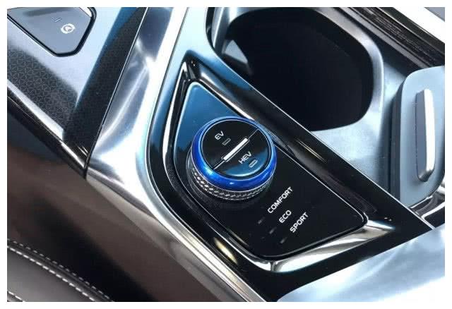 一箱油跑2000公里,百公里油耗1.6L,丈母娘特喜欢!
