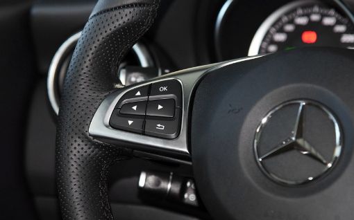 奔驰CLA级-进口，车型尽显沉稳，爱车的人都喜欢