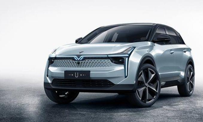 透明A柱消除视觉盲区！续航超500km， 哪吒U将亮相广州车展